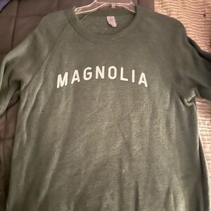 Magnolia crewneck. Womens medium.